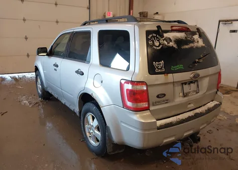 2012 Ford Escape Xlt z USA, uszkodzony, nr VIN 1FMCU9D78CKA11328
